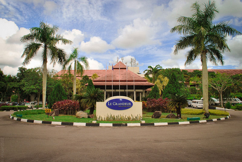 Le Grandeur Palm Resort Johor Kulai Extérieur photo